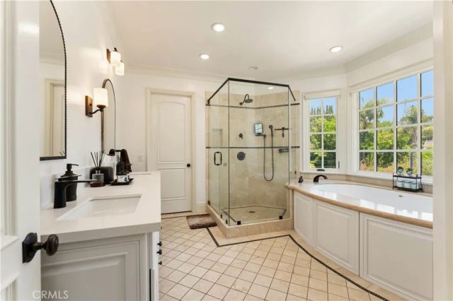 4358 Fairlawn Drive, La Canada Flintridge, CA 91011