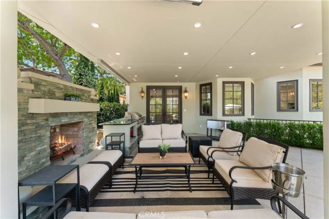 4358 Fairlawn Drive, La Canada Flintridge, CA 91011