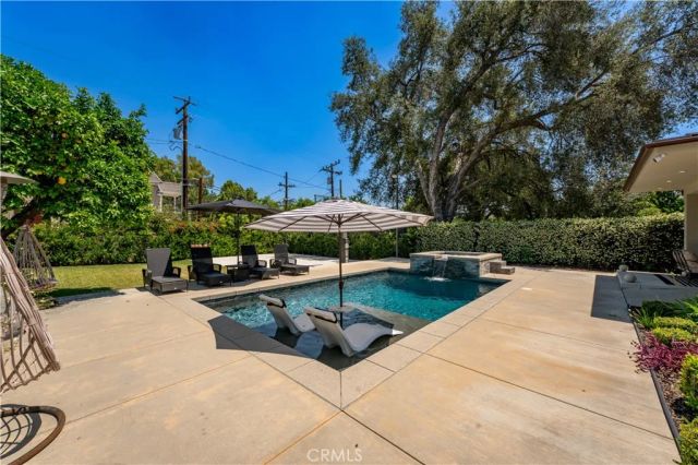 4358 Fairlawn Drive, La Canada Flintridge, CA 91011