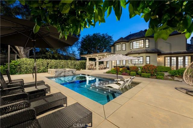 4358 Fairlawn Drive, La Canada Flintridge, CA 91011