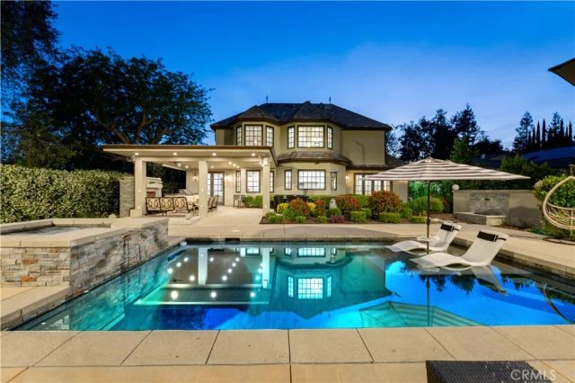 4358 Fairlawn Drive, La Canada Flintridge, CA 91011