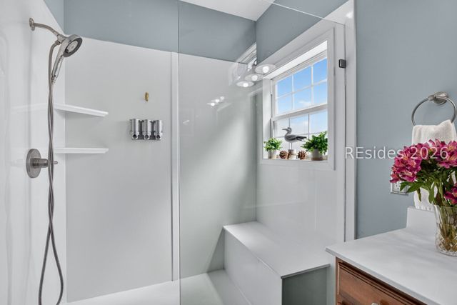 1124 Otter Cir, Beaufort, SC 29902