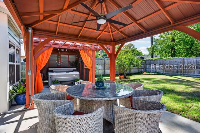1124 Otter Cir, Beaufort, SC 29902