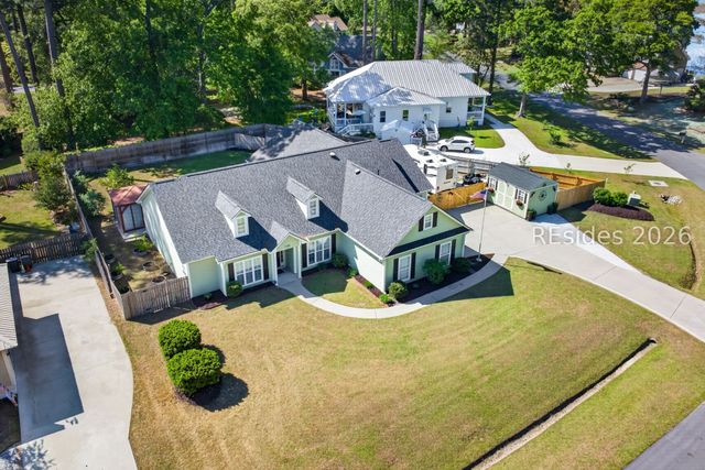 1124 Otter Cir, Beaufort, SC 29902