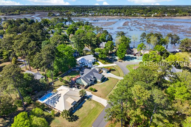1124 Otter Cir, Beaufort, SC 29902