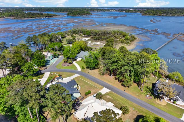 1124 Otter Cir, Beaufort, SC 29902