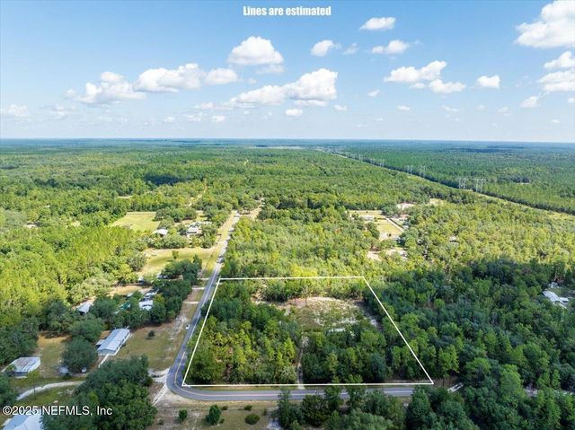 124 DAREN Drive, Palatka, FL 32177