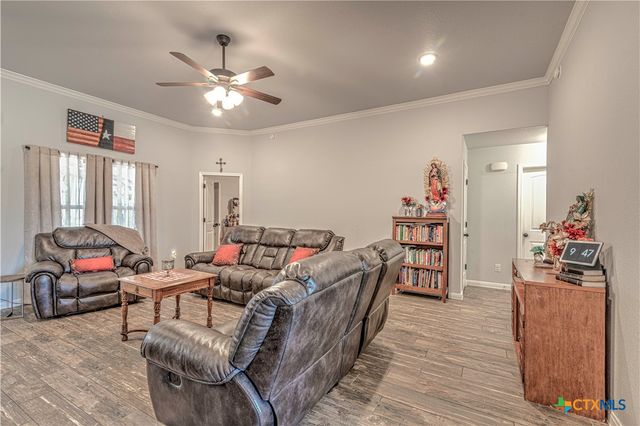 2590 Belle Hubbard Trail, Belton, TX 76513