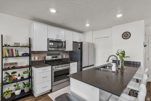 266 N PORTSIDE LN, Saratoga Springs, UT 84045