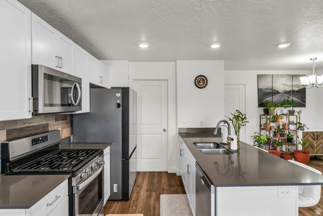 266 N PORTSIDE LN, Saratoga Springs, UT 84045