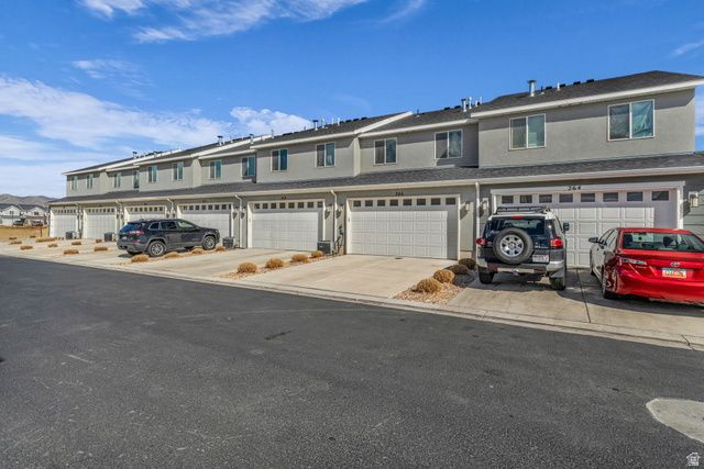 266 N PORTSIDE LN, Saratoga Springs, UT 84045