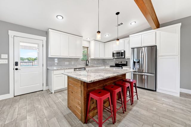 510 Vz County Road 2517, Canton, TX 75103