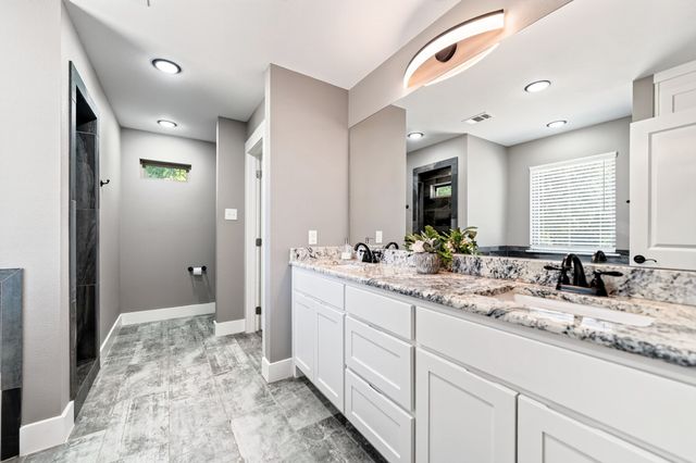 510 Vz County Road 2517, Canton, TX 75103