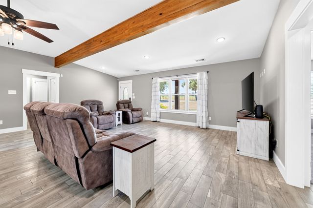 510 Vz County Road 2517, Canton, TX 75103