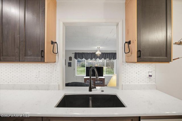 9519 N Baack RD, Hayden, ID 83835