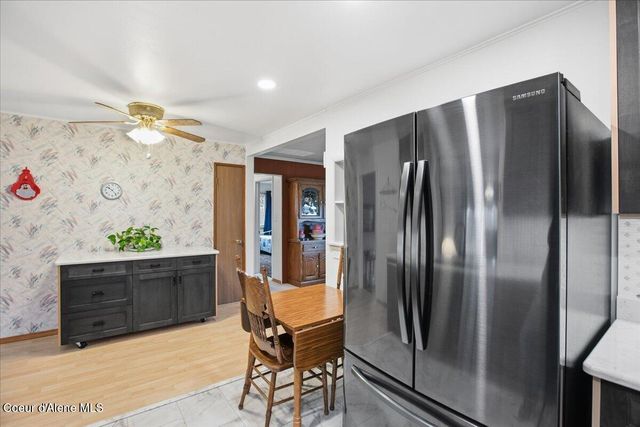 9519 N Baack RD, Hayden, ID 83835