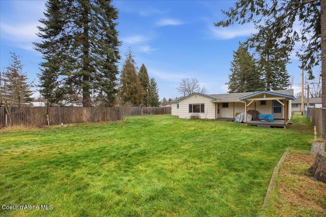 9519 N Baack RD, Hayden, ID 83835