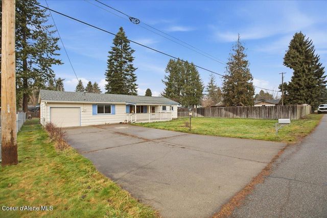 9519 N Baack RD, Hayden, ID 83835