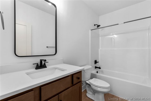 4642 Red Tail Ridge 212, Jeffersonville, IN 47130