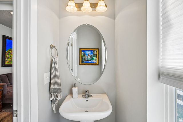 921 W LOTUS BROOK DR, South Salt Lake, UT 84119