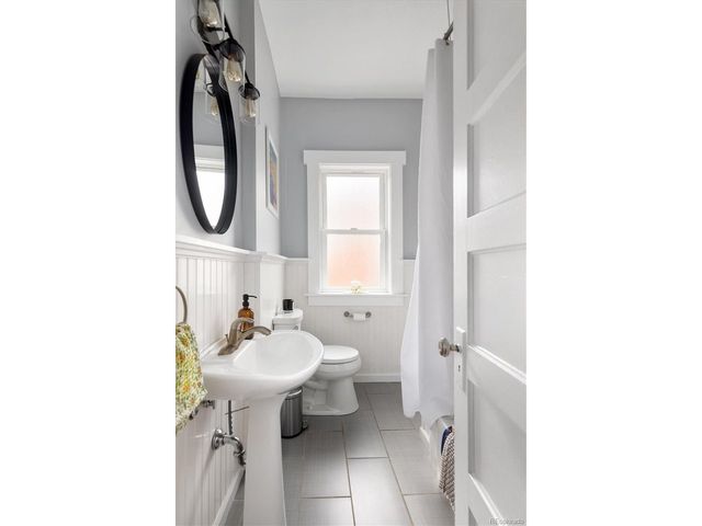 1374 Poplar St, Denver, CO 80220