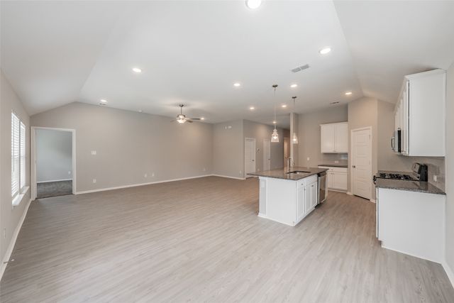 1207 Putnam Street, Mansfield, TX 76063