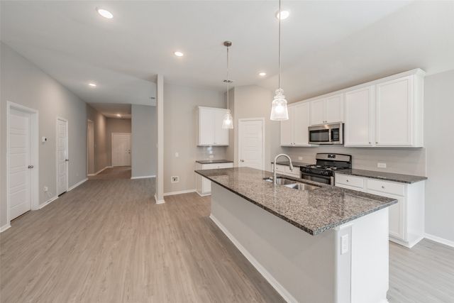 1207 Putnam Street, Mansfield, TX 76063