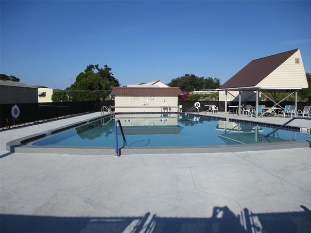 3732 MULLER DRIVE, Zephyrhills, FL 33540