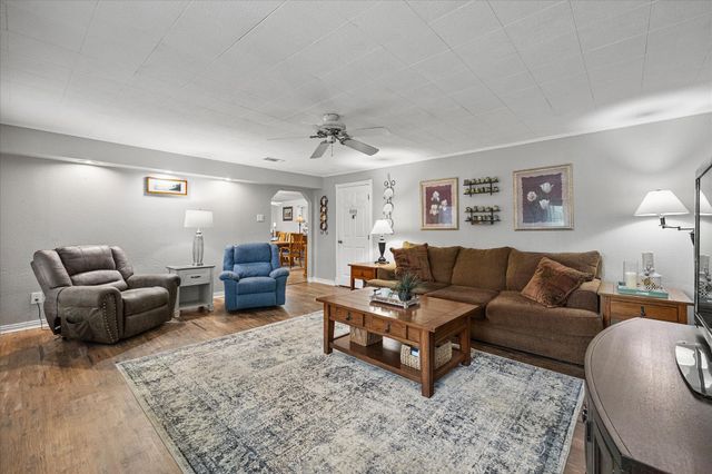 3411 Kenwood Way, Garland, TX 75041