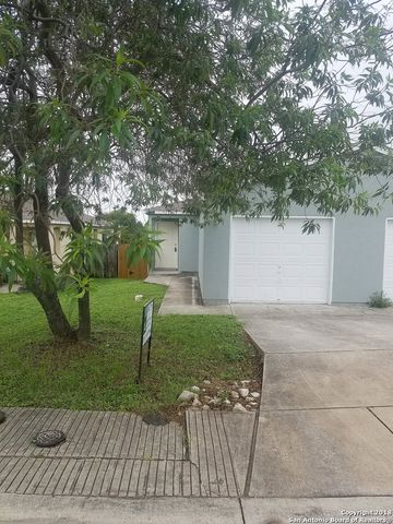 11211 Terra Loop Rd, San Antonio, TX 78233