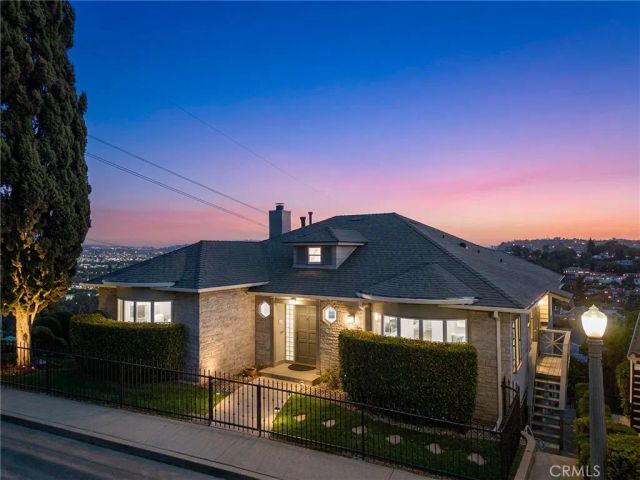 3664 Holboro, Los Angeles, CA 90027