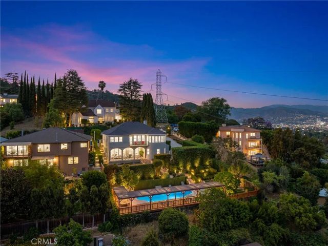 3664 Holboro, Los Angeles, CA 90027