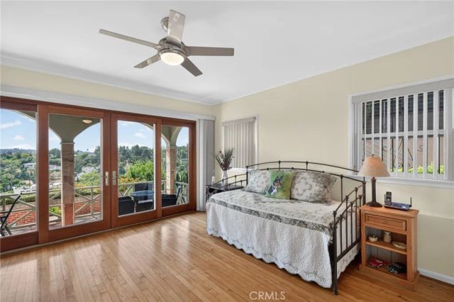 3664 Holboro, Los Angeles, CA 90027