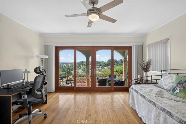 3664 Holboro, Los Angeles, CA 90027