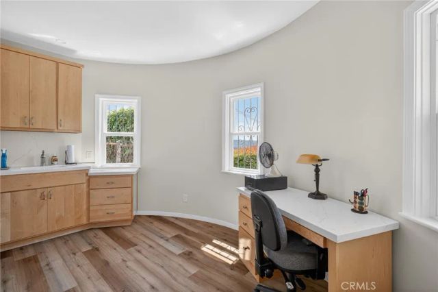3664 Holboro, Los Angeles, CA 90027