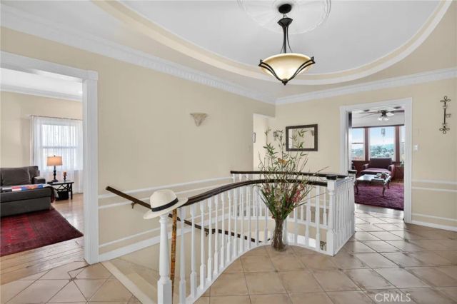 3664 Holboro, Los Angeles, CA 90027