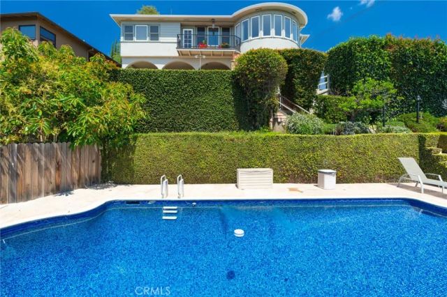 3664 Holboro, Los Angeles, CA 90027