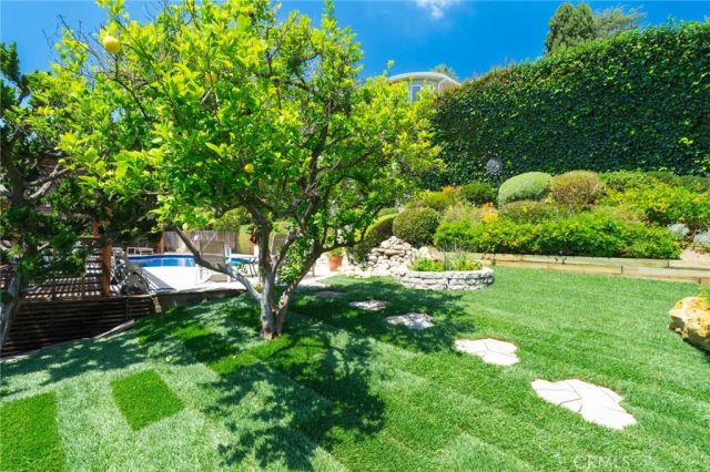 3664 Holboro, Los Angeles, CA 90027