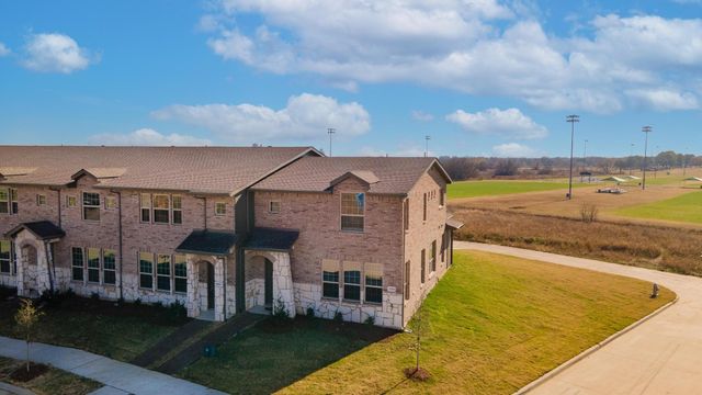 3201 Solana Circle, Denton, TX 76207