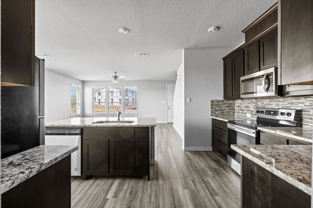 3201 Solana Circle, Denton, TX 76207