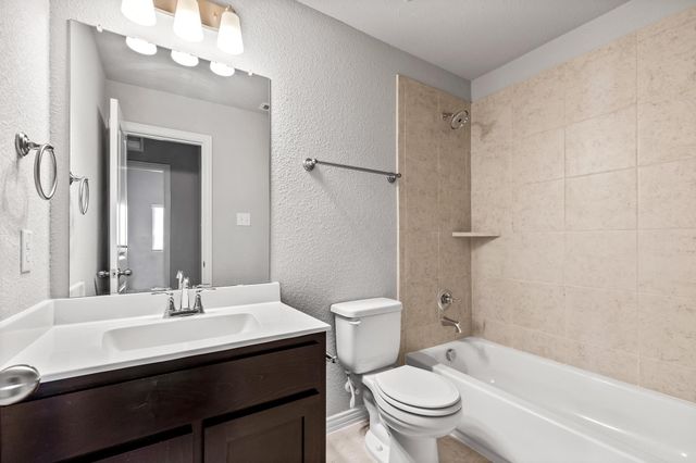 3201 Solana Circle, Denton, TX 76207