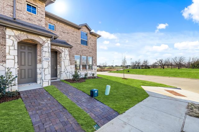 3201 Solana Circle, Denton, TX 76207
