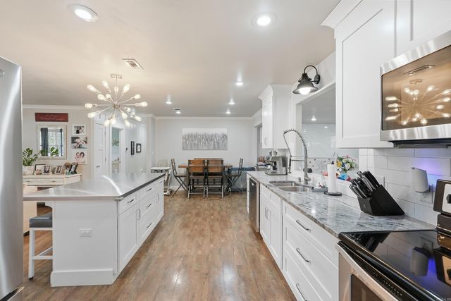 2021 Arkansas Avenue, Conway, AR 72034