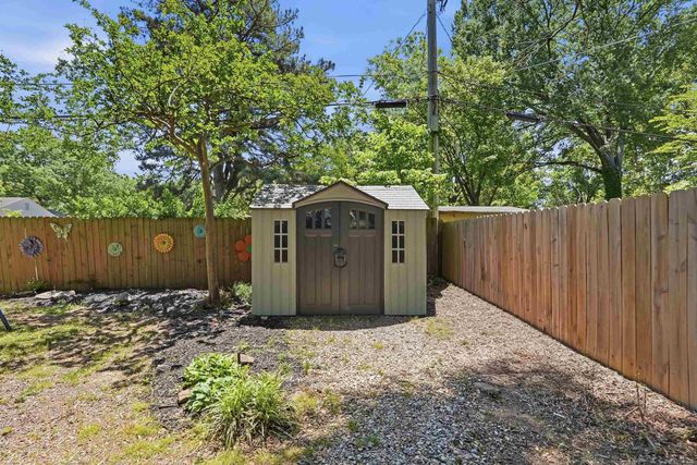 2021 Arkansas Avenue, Conway, AR 72034