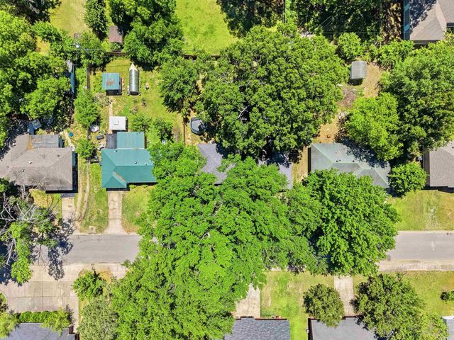 2021 Arkansas Avenue, Conway, AR 72034