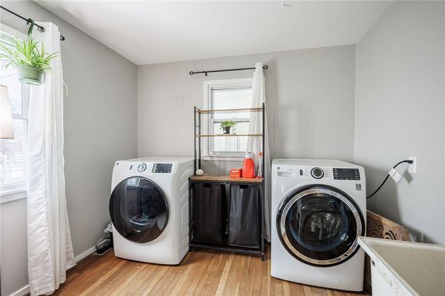 216 Mac Arthur Road, Greece, NY 14615