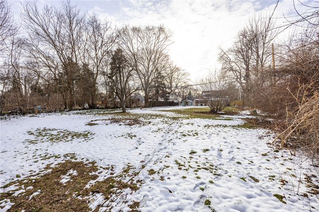 216 Mac Arthur Road, Greece, NY 14615