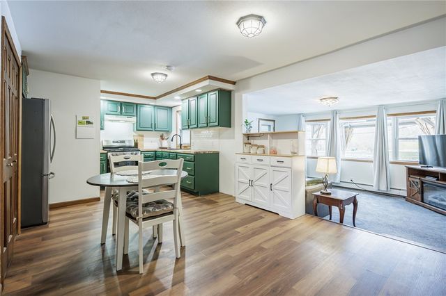 216 Mac Arthur Road, Greece, NY 14615