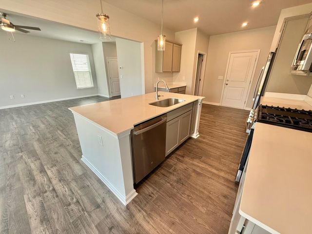 1812 Berkshire Lane, Boiling Springs, SC 29303