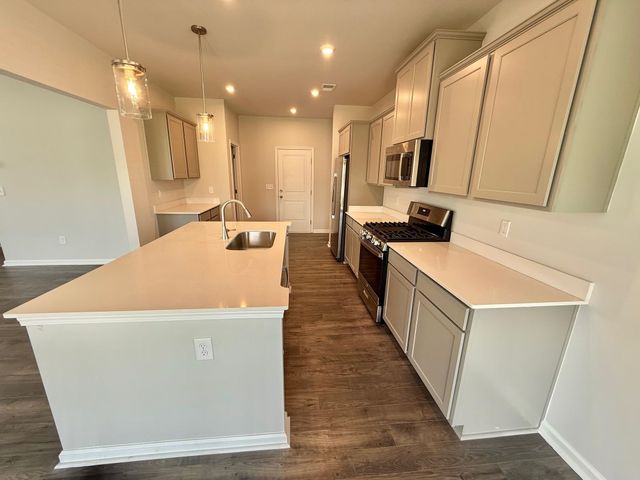 1812 Berkshire Lane, Boiling Springs, SC 29303